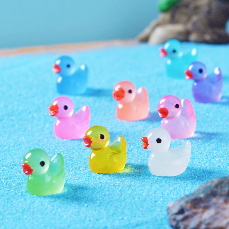 1001: Animal Match-Up Challenge! Open the 10 blind bags, if the same type of animal encounters the same type of animal, open another bag, Glowing at night Animals, luminous turtle, red panda, duck, polar bear, bunny, Halloween gifts, holiday gifts